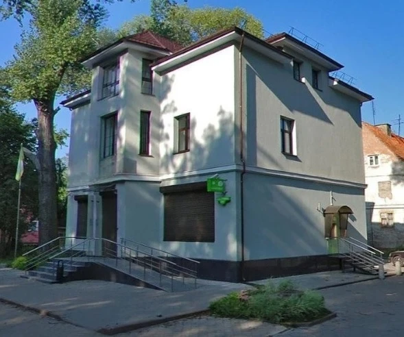 Нежилое здание 348,1 кв.м. и з/у в Калининградской области, г. Балтийск